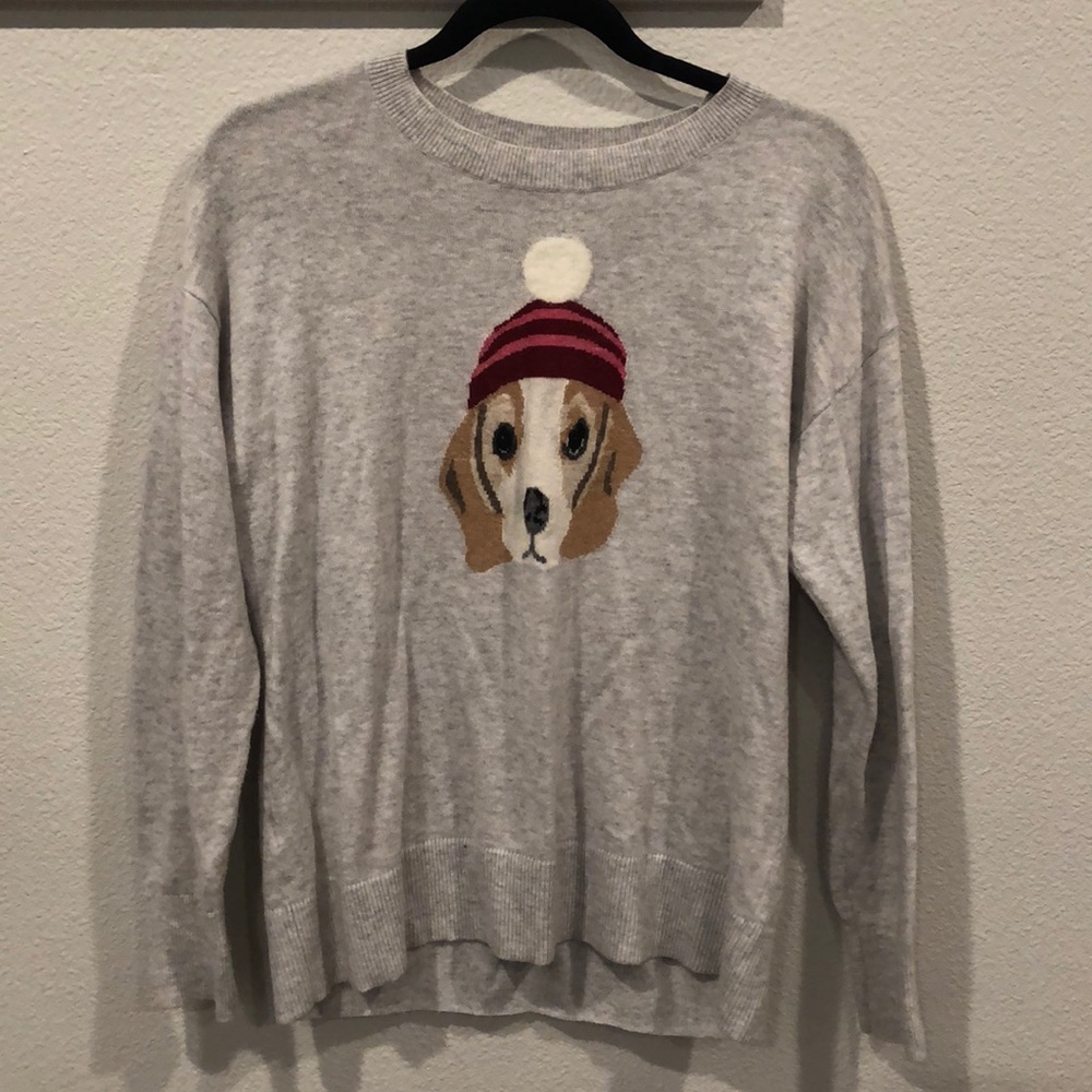 Grey sweater with puppy dog